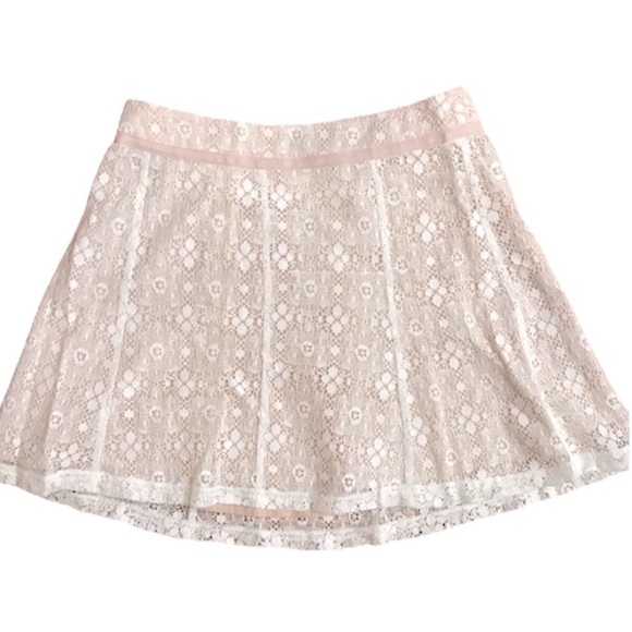 EUC | Forever21 | Pink Lace Mini Skirt | Size Small - Picture 1 of 7